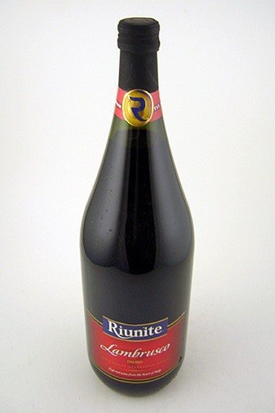 Riunite Lambrusco 1.5 Liter - Colonial Spirits